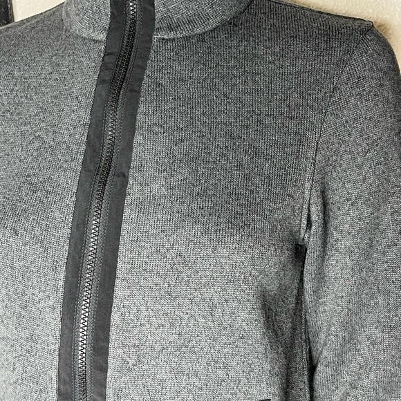 Lululemon Zip Up Jacket - Picture 7 of 7